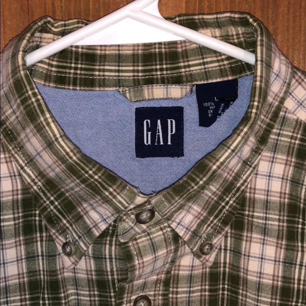 GAP plaid button down shirt